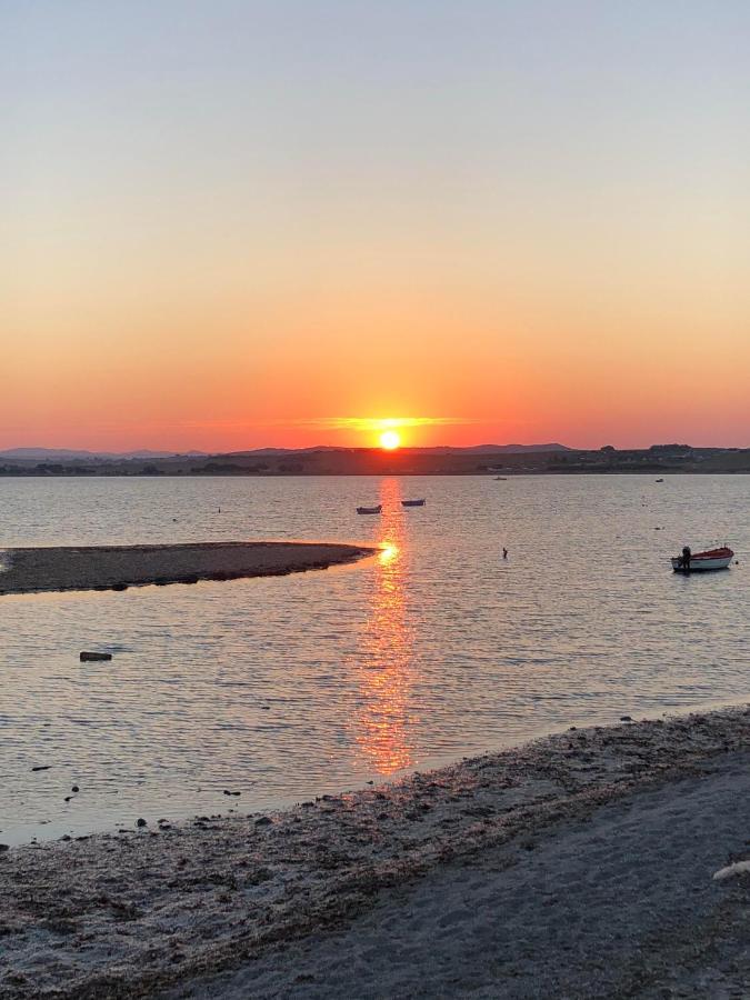 Thealassa Kalliopi Bagian luar foto